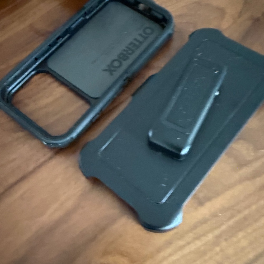 OtterBox Black Phone Case with Belt Clip